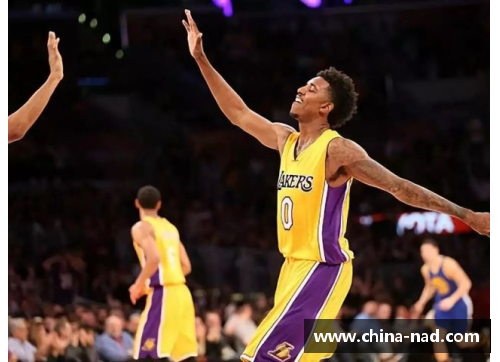 耀世娱乐NBA球员妻子们的生活：家庭、事业与公众形象 - 副本